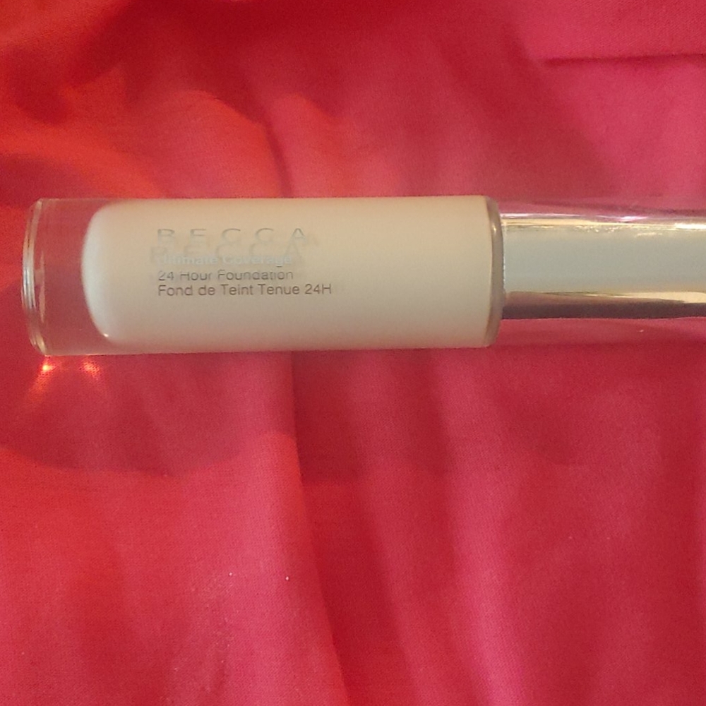 Becca foundation ultimate coverage